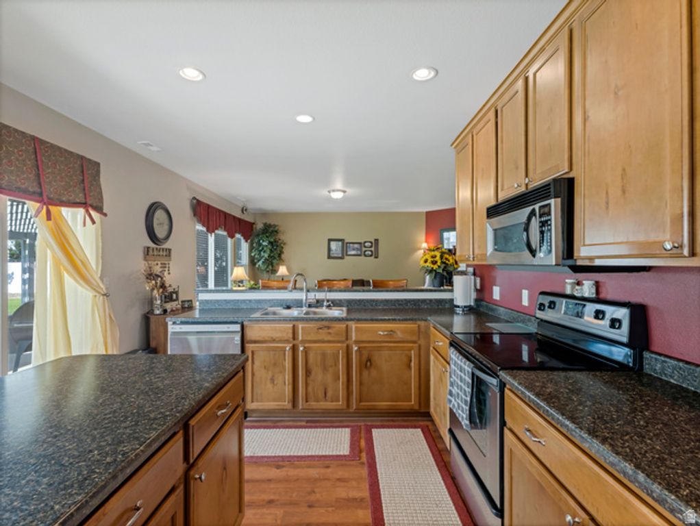 6863 W BREEANNE PL, Herriman, UT 84096 — photo 5