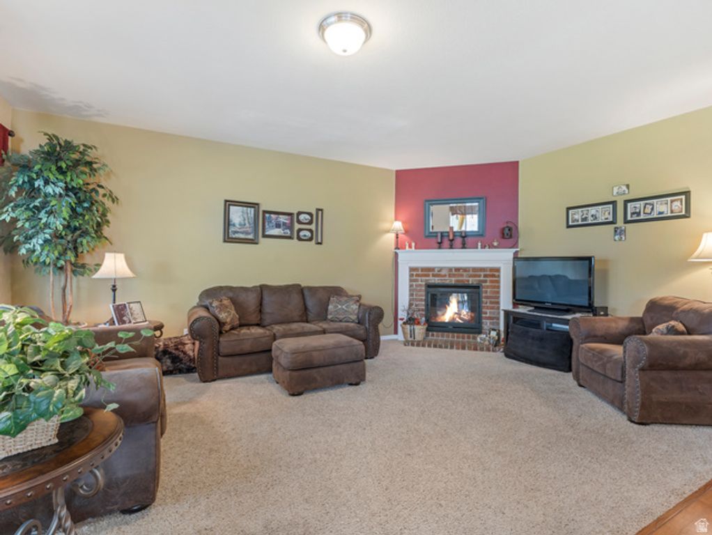 6863 W BREEANNE PL, Herriman, UT 84096 — photo 7