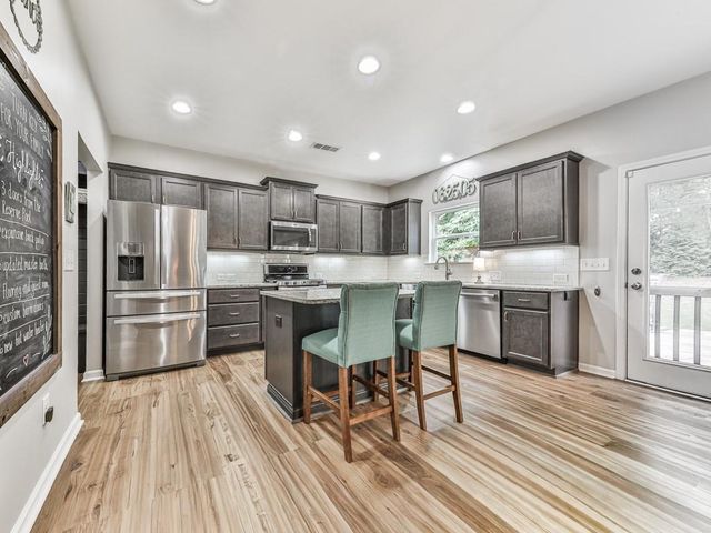 118 Edinburgh Drive, Canton, GA 30115