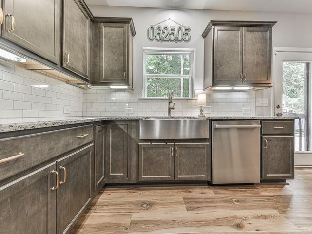 118 Edinburgh Drive, Canton, GA 30115