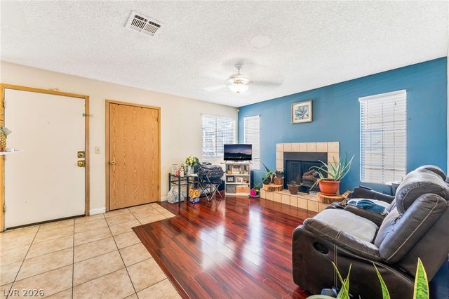 4708 Krissylouise Way, Las Vegas, NV 89121