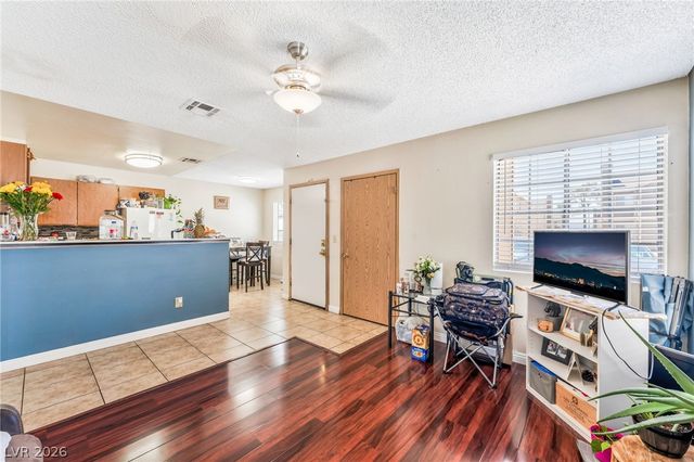 4708 Krissylouise Way, Las Vegas, NV 89121