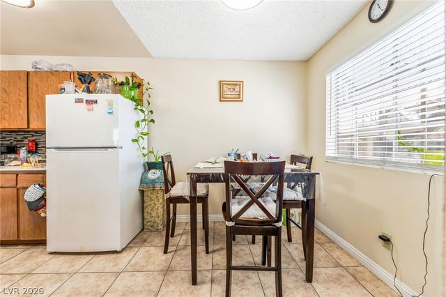 4708 Krissylouise Way, Las Vegas, NV 89121