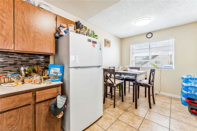 4708 Krissylouise Way, Las Vegas, NV 89121