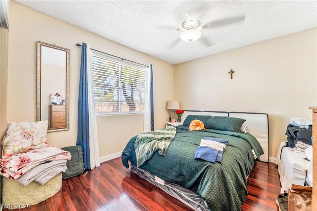 4708 Krissylouise Way, Las Vegas, NV 89121