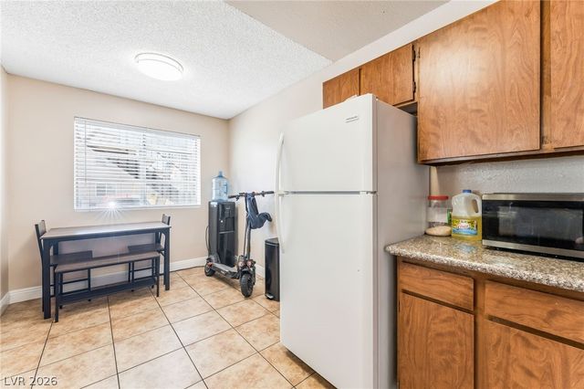 4708 Krissylouise Way, Las Vegas, NV 89121