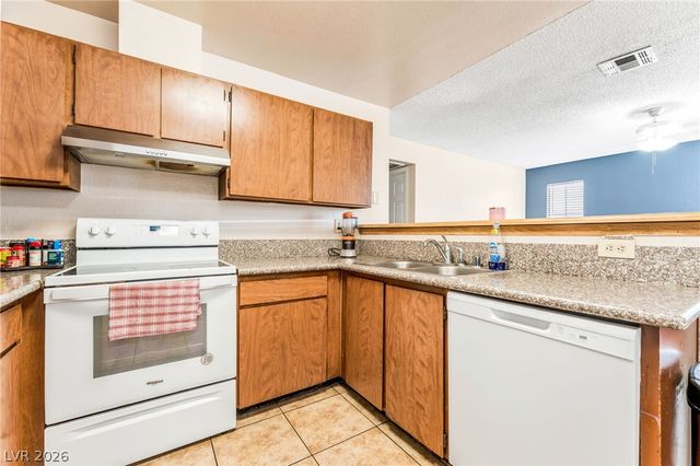 4708 Krissylouise Way, Las Vegas, NV 89121