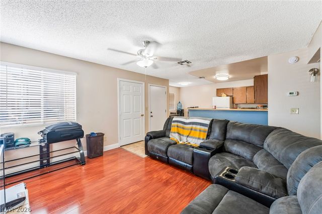4708 Krissylouise Way, Las Vegas, NV 89121