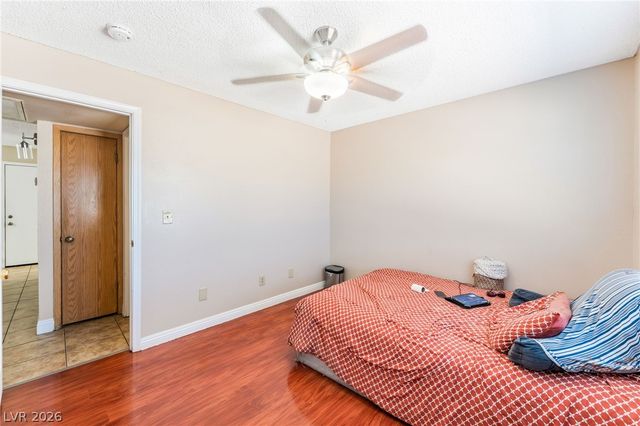 4708 Krissylouise Way, Las Vegas, NV 89121