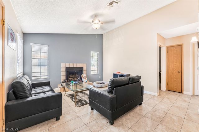 4708 Krissylouise Way, Las Vegas, NV 89121