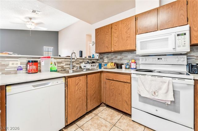 4708 Krissylouise Way, Las Vegas, NV 89121