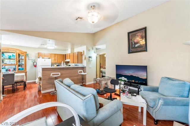 4708 Krissylouise Way, Las Vegas, NV 89121