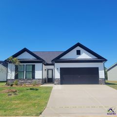 107 Breakwater Way, Perry, GA 31069