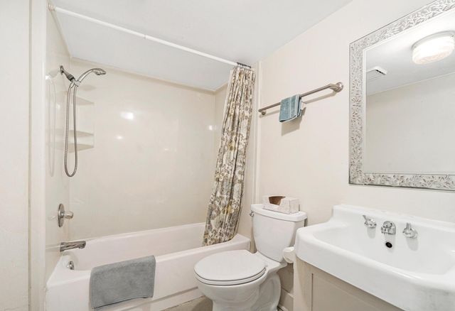 36 Dewey Street, Ashland, OR 97520