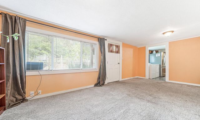 36 Dewey Street, Ashland, OR 97520