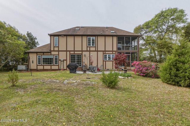 105 Laurel Court, Atlantic Beach, NC 28512