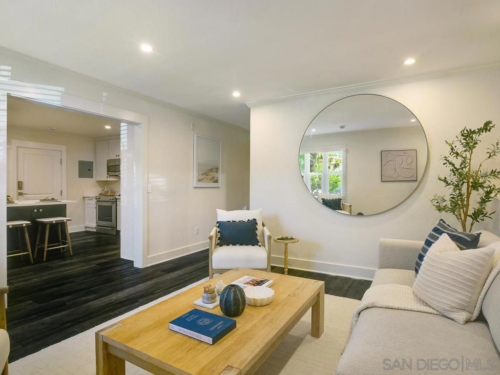 Image 14 of property listing at 1021 Scott 101, San Diego, CA 92106