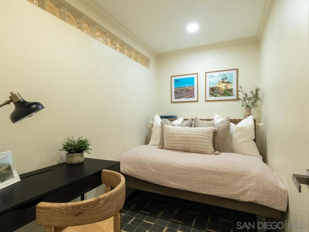 Image 15 of property listing at 1021 Scott 101, San Diego, CA 92106