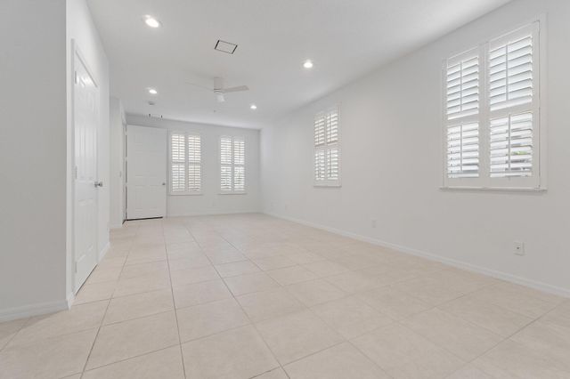 4273 E Main Street, Jupiter, FL 33458