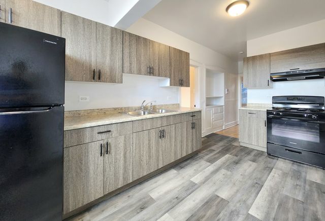 4937 W 18th Street 2W, Cicero, IL 60804