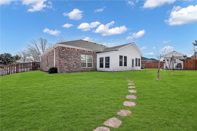 1661 Cannondale Drive, Fayetteville, AR 72704