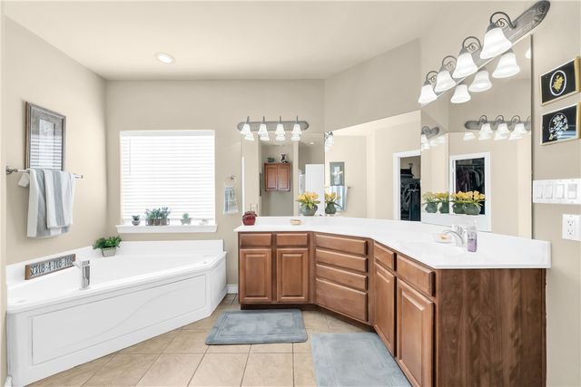 1661 Cannondale Drive, Fayetteville, AR 72704