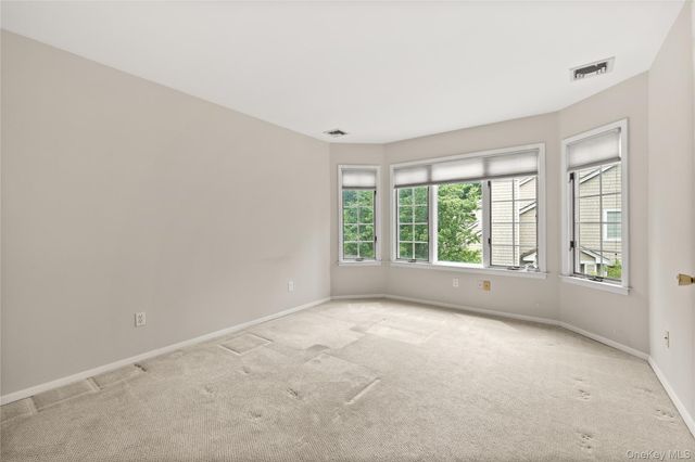 34 Cedar Ridge Lane, Bay Shore, NY 11706
