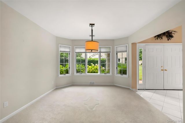 34 Cedar Ridge Lane, Bay Shore, NY 11706