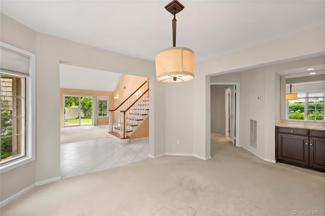 34 Cedar Ridge Lane, Bay Shore, NY 11706