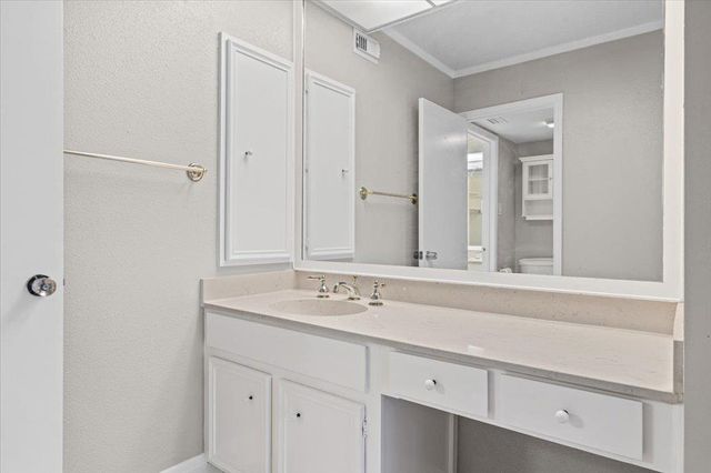 115 World Of Tennis SQ, Lakeway, TX 78738