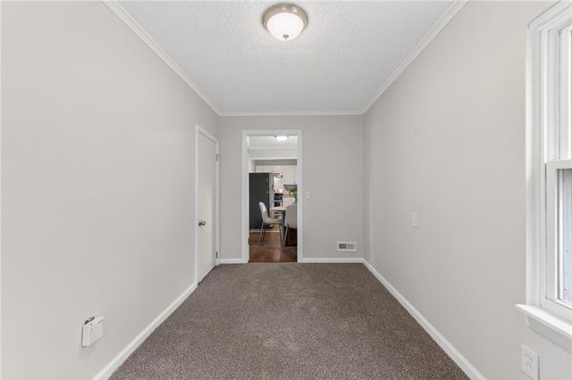 8522 Euclid Avenue, Kansas City, MO 64132