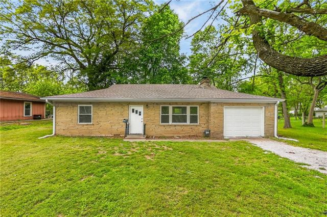 8522 Euclid Avenue, Kansas City, MO 64132