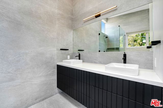 3761 Glenridge Drive, Sherman Oaks, CA 91423