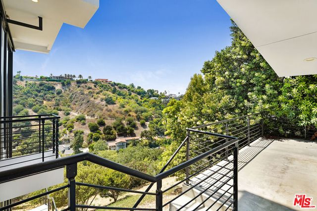 3761 Glenridge Drive, Sherman Oaks, CA 91423