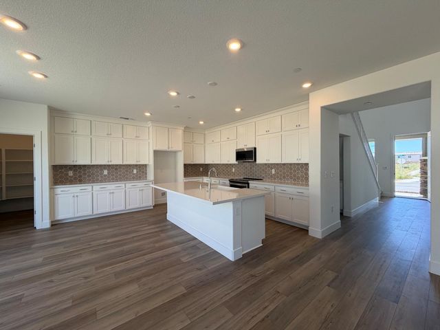 4861 Aucutt Way, Sacramento, CA 95835