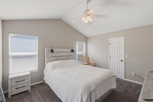 3245 S Bluelake Ct, Wichita, KS 67215