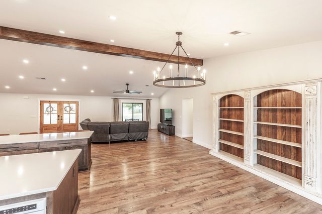 460 Upper Station Camp Crk Rd, Gallatin, TN 37066