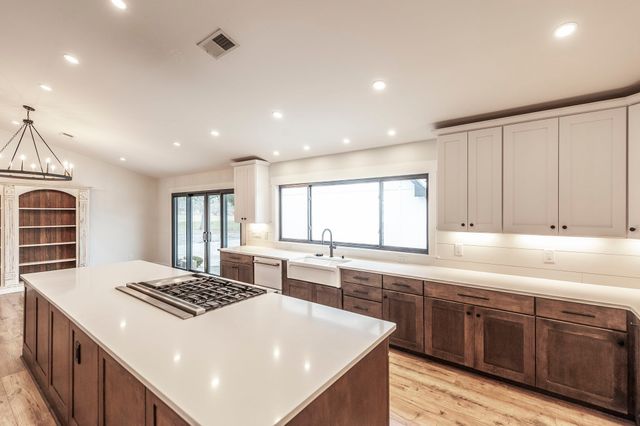 460 Upper Station Camp Crk Rd, Gallatin, TN 37066