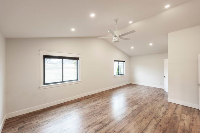 460 Upper Station Camp Crk Rd, Gallatin, TN 37066