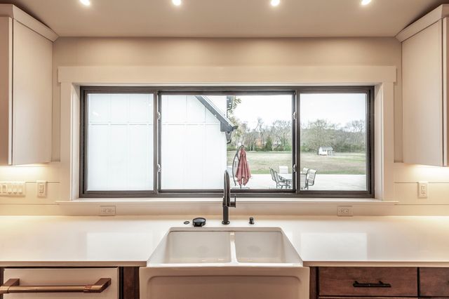 460 Upper Station Camp Crk Rd, Gallatin, TN 37066