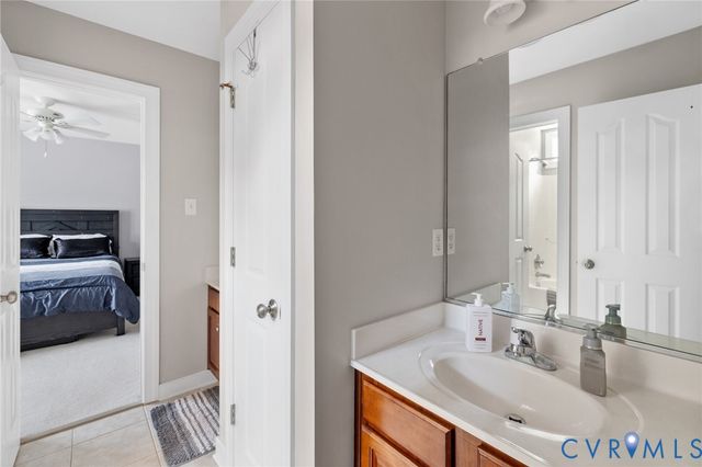 5725 Trail Ride Dr, Moseley, VA 23120