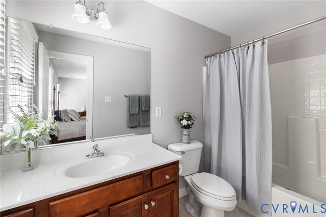 5725 Trail Ride Dr, Moseley, VA 23120