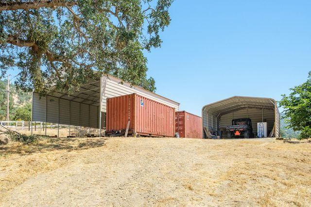 39569 Clover Lane, Yokuts Valley, CA 93675