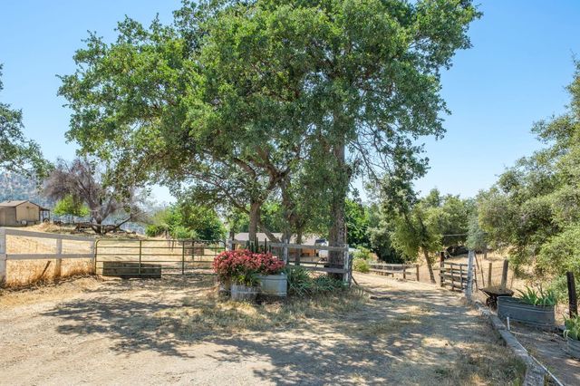 39569 Clover Lane, Yokuts Valley, CA 93675