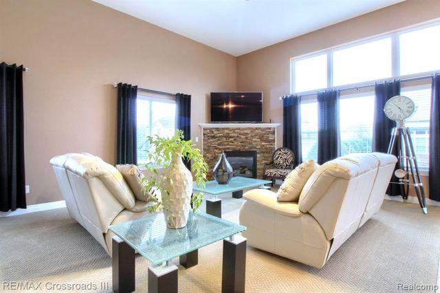 13691 Basswood Circle, Van Buren, MI 48111