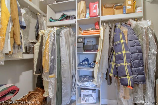 13691 Basswood Circle, Van Buren, MI 48111