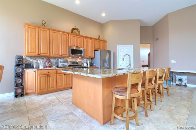 13691 Basswood Circle, Van Buren, MI 48111