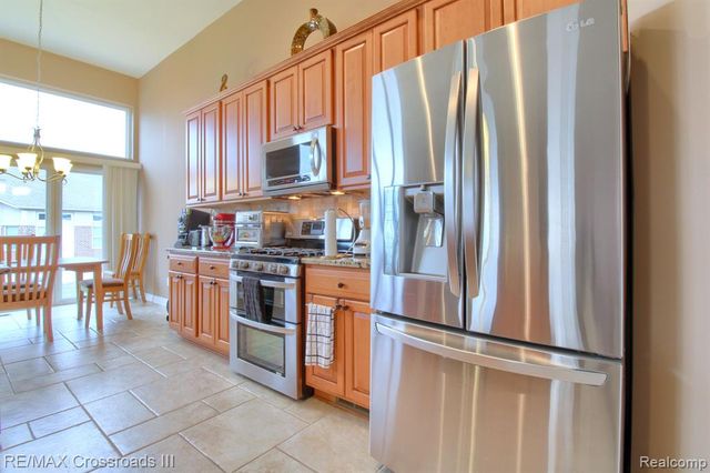 13691 Basswood Circle, Van Buren, MI 48111