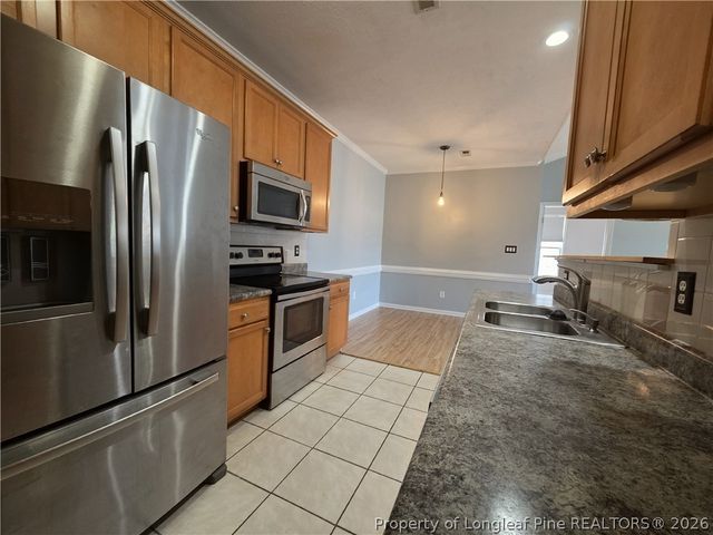 1324 Kershaw Loop 206, Fayetteville, NC 28314