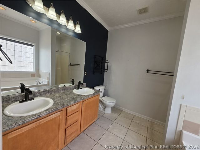 1324 Kershaw Loop 206, Fayetteville, NC 28314